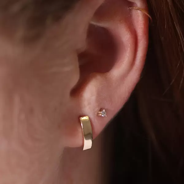 Flat Back Petite Angel Hair Stud (single)