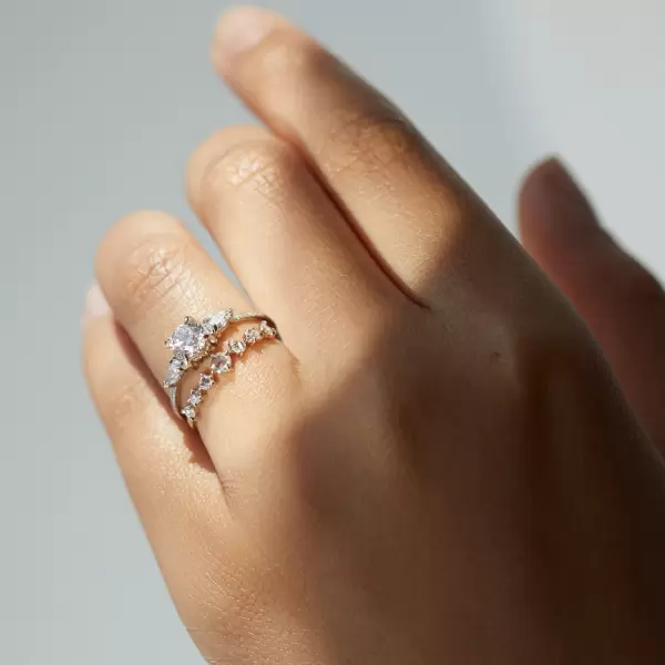 Violette the Swan Supreme Lab-Grown Diamond Ring