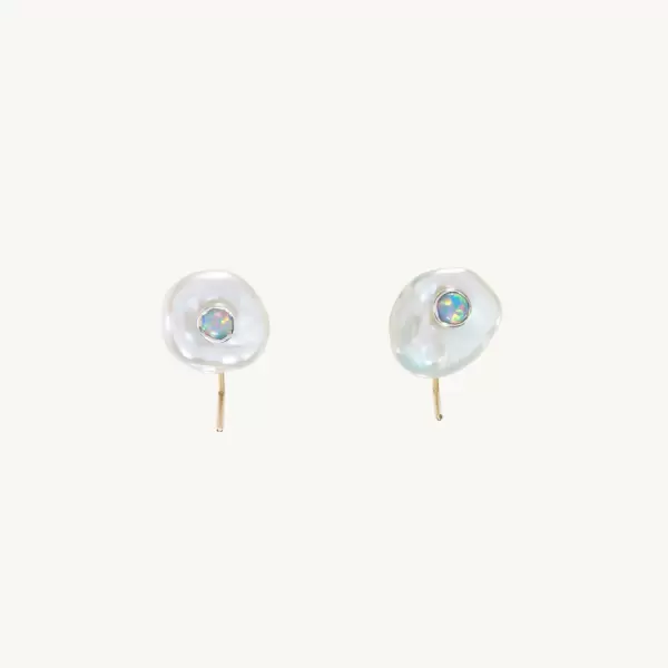 Oblong Pearl Earring (single)