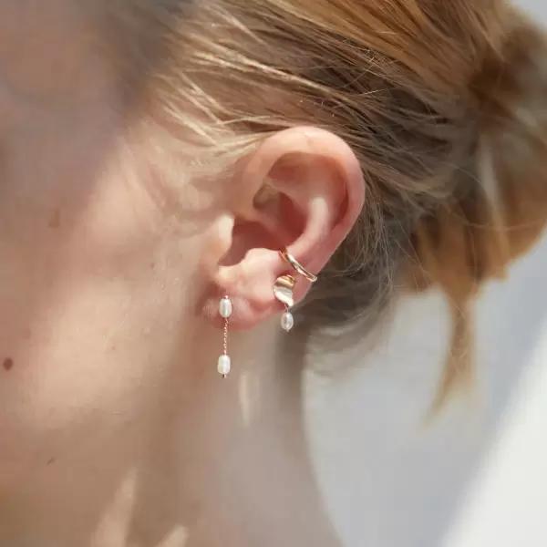 Short Pearl Shower Earring (single)